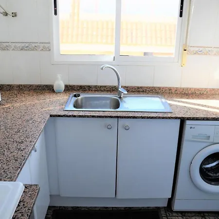 Naufragos Apartman *