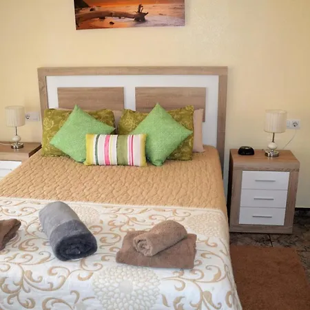 Naufragos Apartman Torrevieja